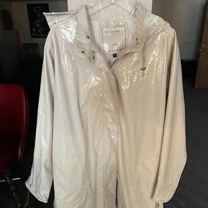 NWOT Ilse Jacobsen shiny white women's raincoat slicker
